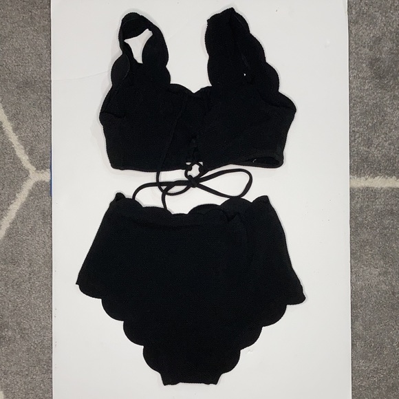 Amazon Essentials Two Piece Bathing Suit (Size S) - Picture 4 of 9